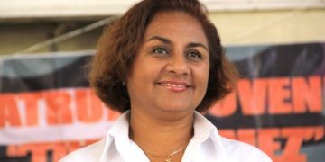 Alcaldesa de Manzanillo denuncia que la FGE archivó la investigación de su atentado