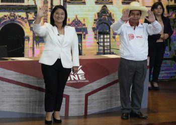 La incertidumbre crece en Perú por acusaciones de fraude electoral de Fujimori