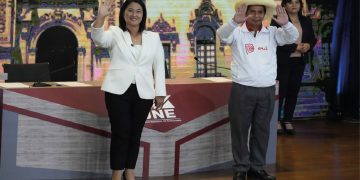 La incertidumbre crece en Perú por acusaciones de fraude electoral de Fujimori