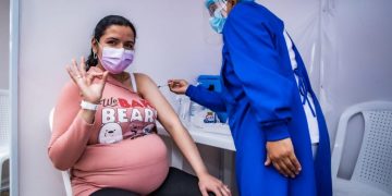 Avanza vacunación de menores en Nuevo León