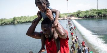 Con operativo binacional, frenan paso a 6 mil migrantes