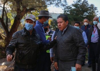 David Monreal atiende a afectados por lluvias en Genaro Codina; emprende plan de reactivación