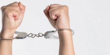Delitos que imputa la FGR contra científicos acumula 81 años de cárcel