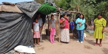 Indígenas de comunidad nahua, en Michoacán, protegen a tortuga golfina