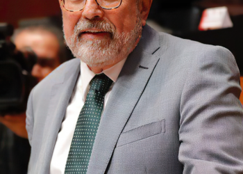 Rubén Rocha, gobernador electo de Sinaloa, promete basificar al 100 % al personal de salud