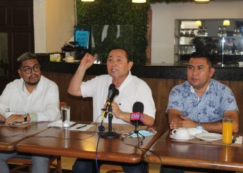 Levanta la mano Nivardo Mena por la candidatura a la gubernatura