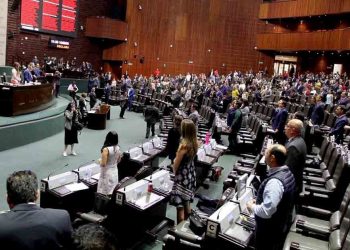 Aceleran diputados discusión de paquete fiscal y de ingresos