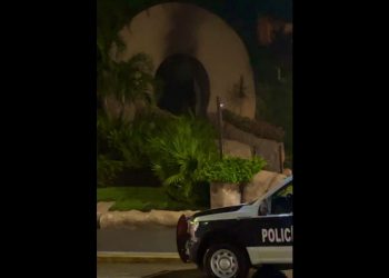 Baby’O: VIDEO del momento exacto en que incendiaron el antro de Acapulco tras rociarle gasolina