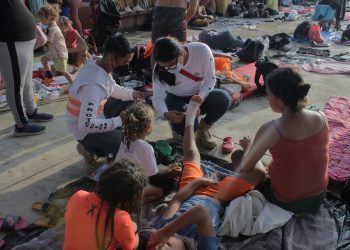 La caravana merma salud de los migrantes; niños son los más afectados