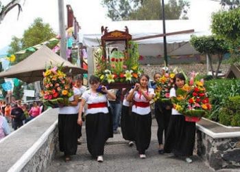 Milpa Alta celebra con caminata Día mundial de la lucha contra el cáncer de mama