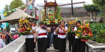 Milpa Alta celebra con caminata Día mundial de la lucha contra el cáncer de mama