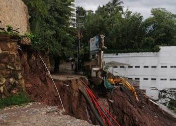 Reportan deslave en la colonia Las Águilas, Álvaro Obregón