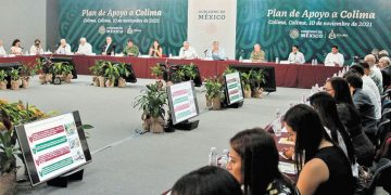 AMLO da ultimátum a Alcocer y Ferrer para abasto de medicinas