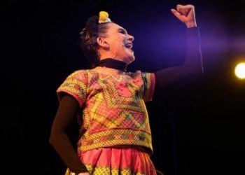 Arman pasarela con creaciones y modelos indígenas en el Centro Cultural Los Pinos