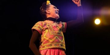Arman pasarela con creaciones y modelos indígenas en el Centro Cultural Los Pinos