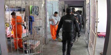 Cárceles mexicanas están llenas de inocentes: Arturo Zaldívar