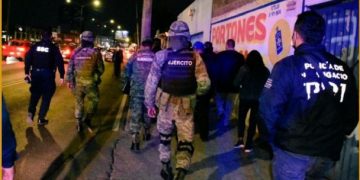 CDMX: atrapan a uno de los sujetos que asaltaron un microbús y asesinaron a dos hombres en Iztapalapa