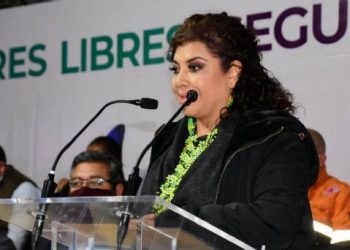 Clara Brugada adelanta que Iztapalapa tendrá una tercera parte de las calles iluminadas en 2022