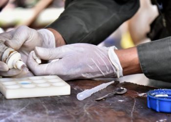 Halconas, cocineras, traficantes y acompañantes: ¿qué papel juegan las mujeres en el narco?