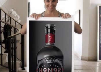 Tequila El Castillo recibe distintivo turístico y de calidad