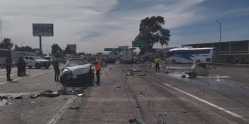 Trailer chocó en carretera México-Puebla a alta velocidad y sin frenos: autoridades