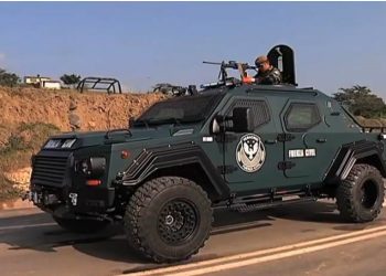 Veracruz: Fuerza Civil asegura 2 mil litros de hidrocarburo