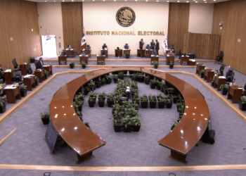 Consulta suspendida: Revocación de mandato divide a políticos