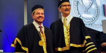 Guillermo Mendoza toma protesta como nuevo rector de la Universidad Autónoma de Tamaulipas