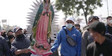 Peregrinos llegan a santuarios de Nayarit para festejar a la Virgen de Guadalupe