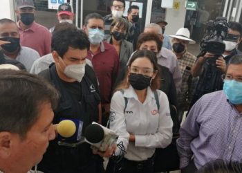Se manifiestan productores de Sinaloa en la Secretaría de Agricultura