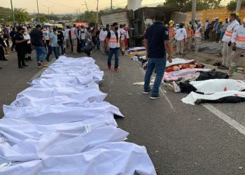 Tragedia en Chiapas: el doloroso testimonio de un sobreviviente de la volcadura de un tráiler que dejó 55 muertos, “Nos