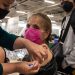 Edomex arranca aplicación del refuerzo contra Covid-19 para adultos de 50 a 59