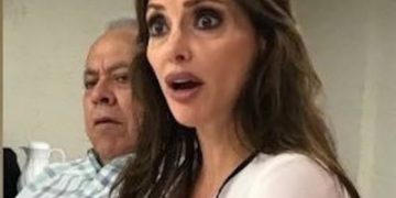 Lilly Téllez entregó la ambulancia que prometió al municipio de Ures, Sonora en 2020