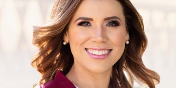 Marina del Pilar Ávila anuncia obras en beneficio de niños migrantes en Baja California