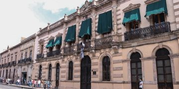 Michoacán no suspenderá clases presenciales por ola de contagios de Covid-19