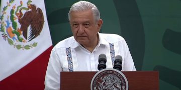 AMLO condena invasión rusa y llama a la paz