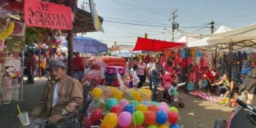 Empresarios denuncian comercio informal en el Estado de México