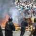 Enfrentamiento entre CNTE Poder de Base y policía deja 12 elementos lesionados