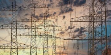 Iberdrola, Fisterra y Águila declinan asistir a foro de la eléctrica, pero mandan al mismo representante