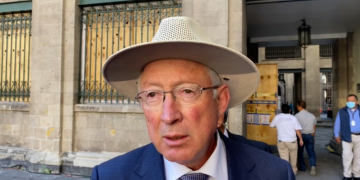 Reforma Eléctrica: Ken Salazar expresa preocupación de EU por la iniciativa