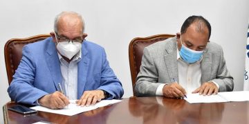 Acuerdan apoyo a turistas ucranianos en Cancún