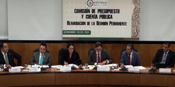 Aprueban en comisiones nueva Constitución de Nuevo León
