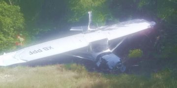 Cae avioneta en Villa Guerrero, Edomex; piloto resulta lesionado | VIDEO