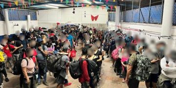 Migrantes son abandonados en municipios de Chiapas; frontera sur es centro de expulsión
