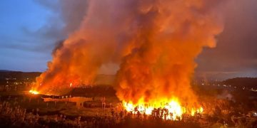 Reportan incontrolable Incendio en el municipio de La Paz en Baja California Sur