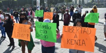 Activistas hacen bloqueos en Acapulco para exigir la liberación de indígena guerrerense