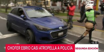 “Casi atropella a dos infancias”: Encapuchadas que destruyeron el auto de una mujer en el Centro Histórico se justifican