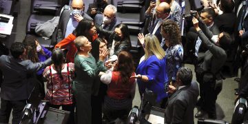 Chocan Morena y oposición por informe de la Guardia Nacional
