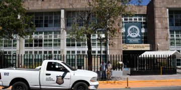 Fiscalía localiza el celular de Debanhi; estaba en el agua, pero no junto al cuerpo de la joven