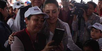 Iztapalapa presenta plan para impulsar la paz en secundarias; esta es la estrategia